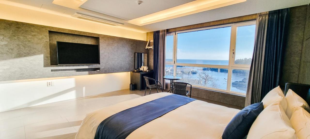 Elren Hotel Jeju Seogwipo Ngoại thất bức ảnh